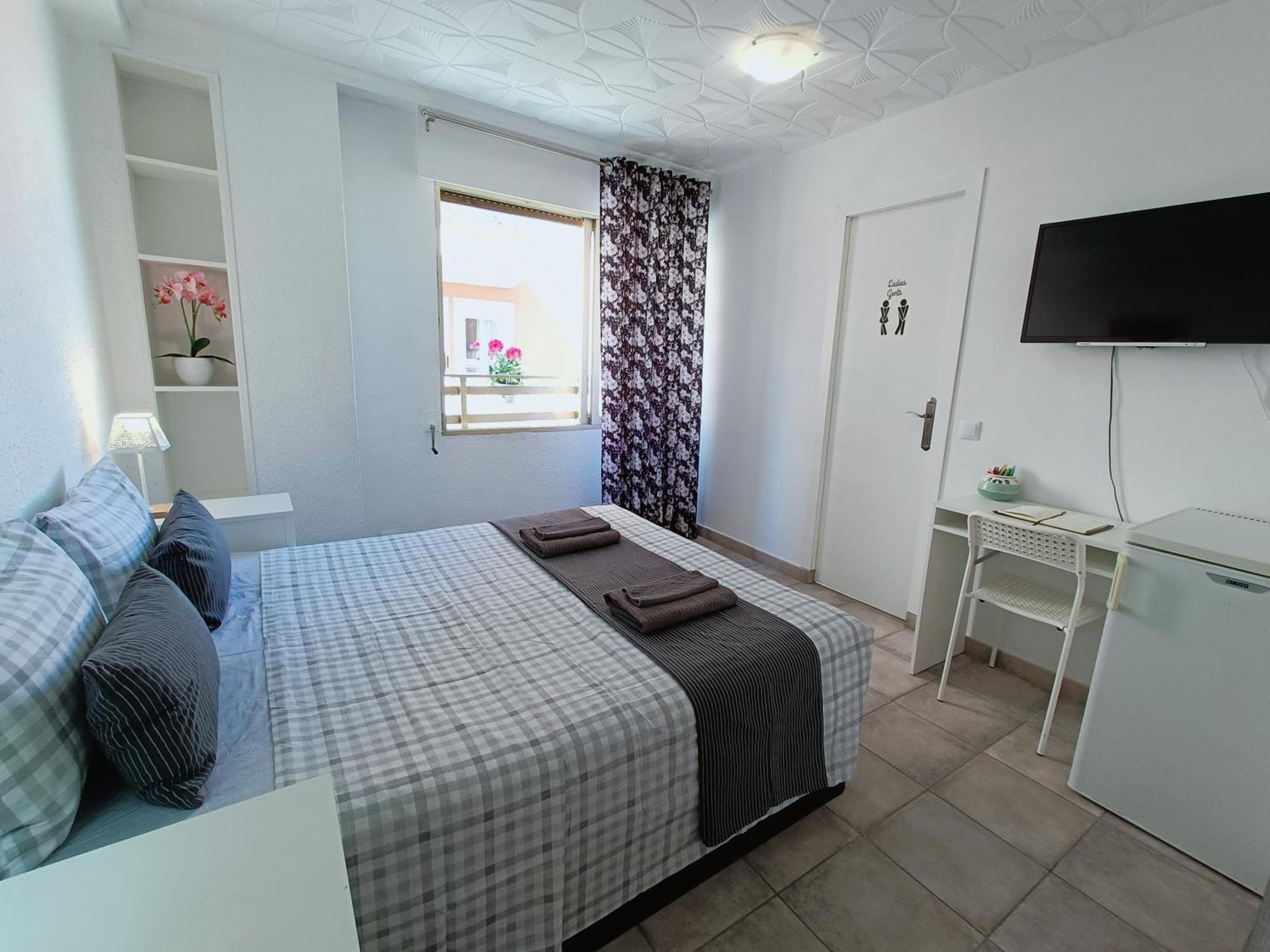 Apartament Gloria Host House Alicante Pokój zdjęcie