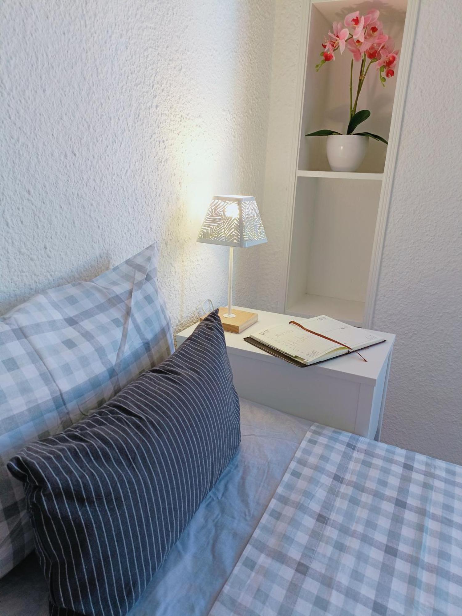 Apartament Gloria Host House Alicante Pokój zdjęcie